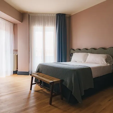 מלון C-hotels Joy 4*